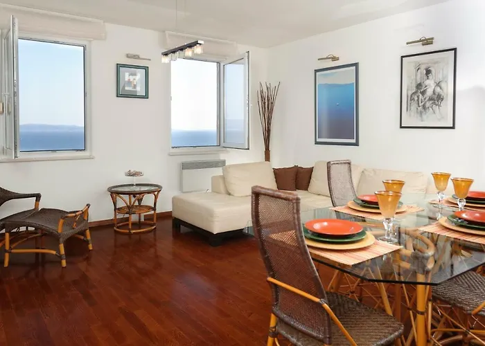 Nonna Nera Lejlighed *